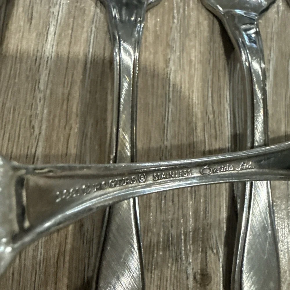 Oneida TWILIGHT 1881 Rogers Stainless Flatware Set of 7 Salad Forks 6 1/4